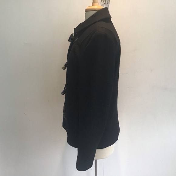 GAP Black Duffle Pea Coat Fully Lined  Horn Toggles over a full zipper Sz Medium - Picture 4 of 13